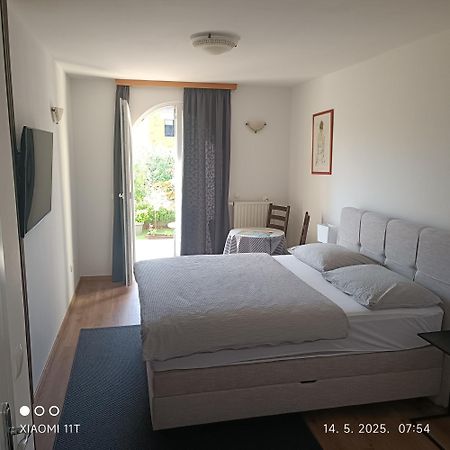 Marko Rooms Krk Town Exterior photo